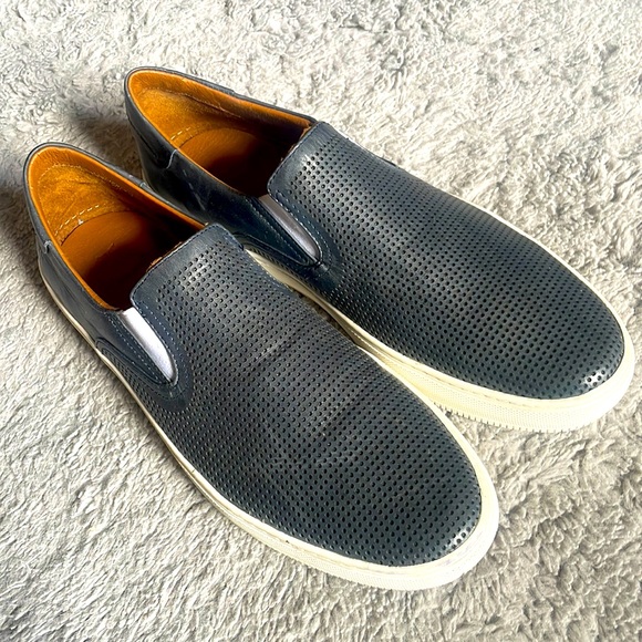 Frye Other - 10.5 Frye slip on loafers